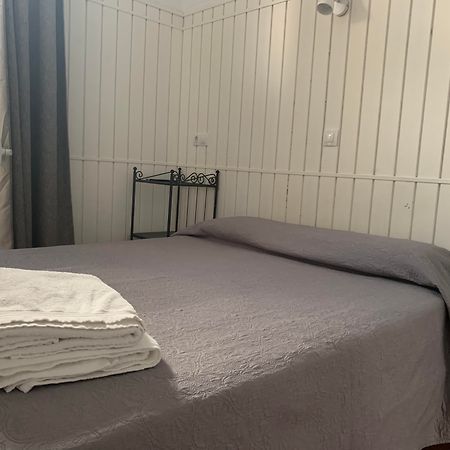 Hostal Alcobia Sevilla Buitenkant foto