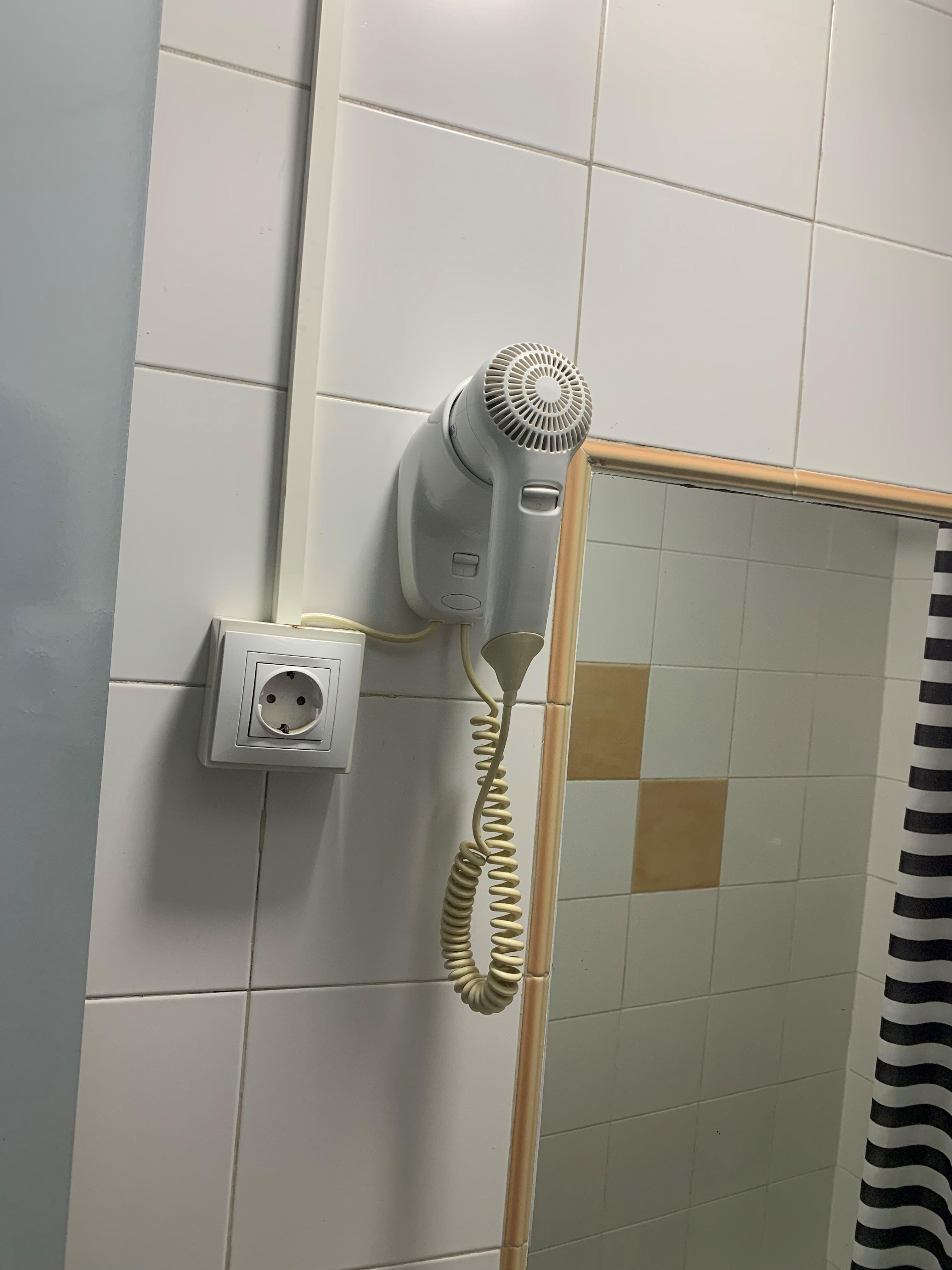 Hostal Alcobia Sevilla Buitenkant foto