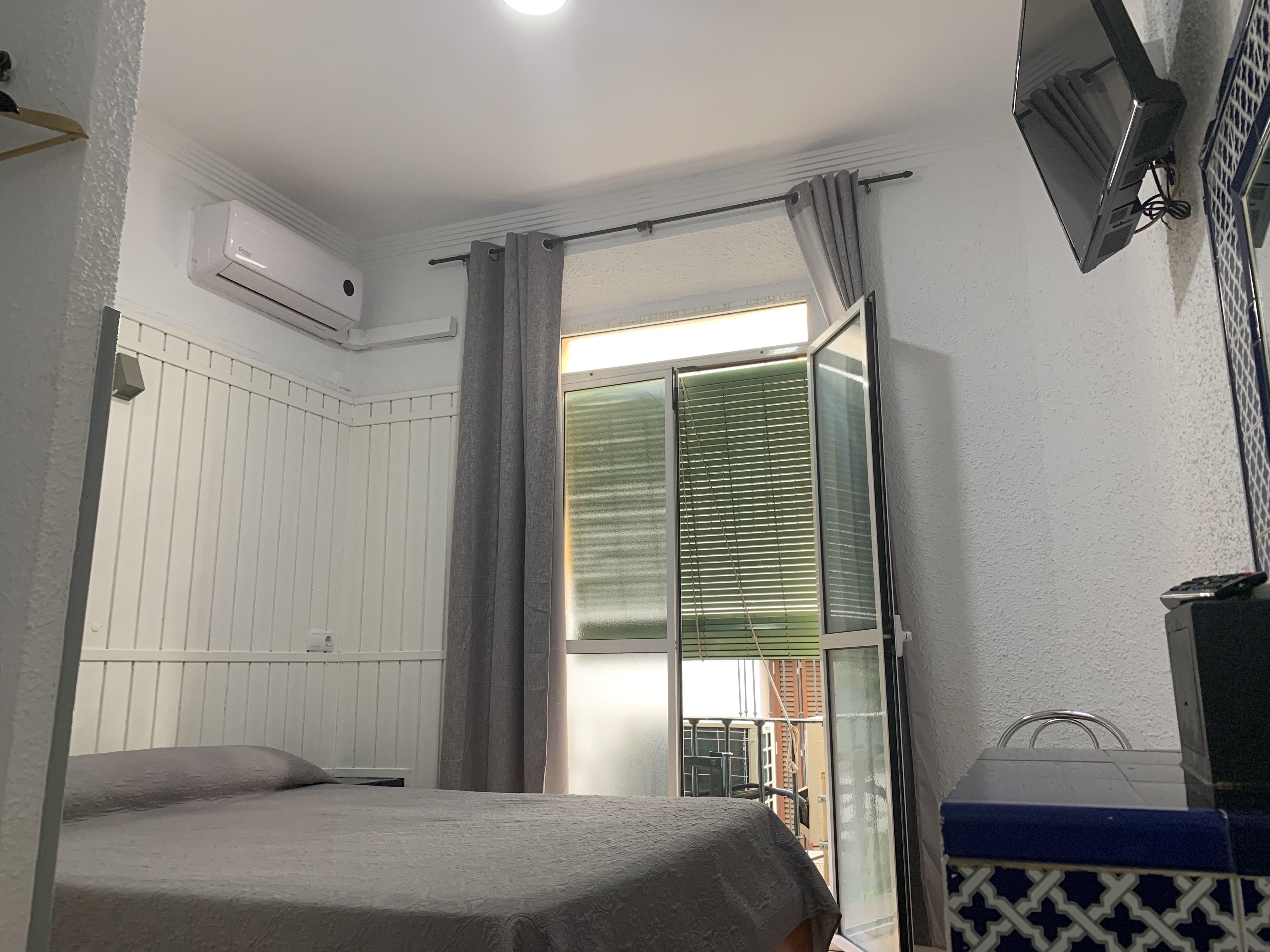 Hostal Alcobia Sevilla Buitenkant foto