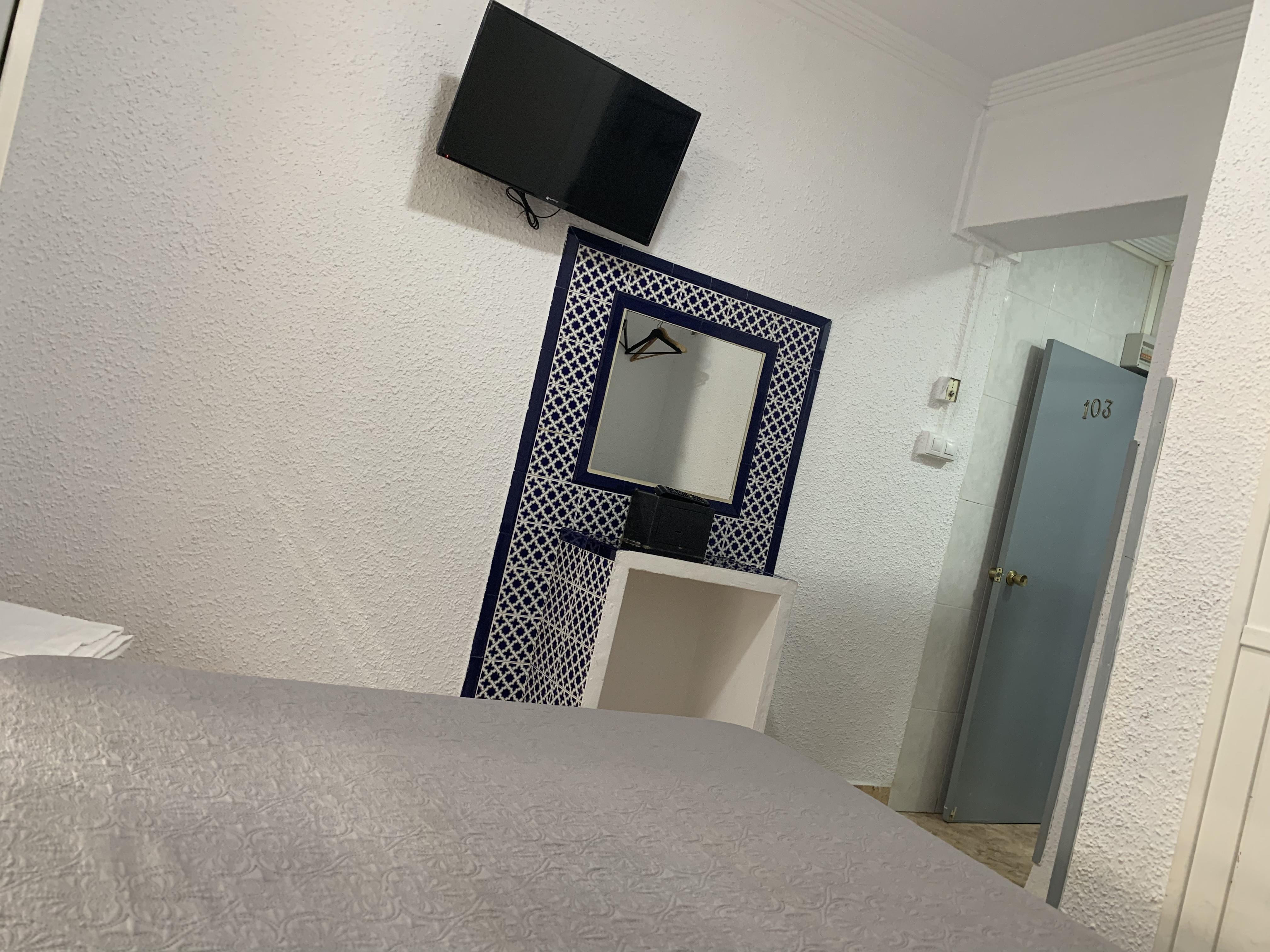 Hostal Alcobia Sevilla Buitenkant foto