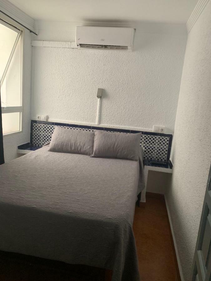 Hostal Alcobia Sevilla Buitenkant foto